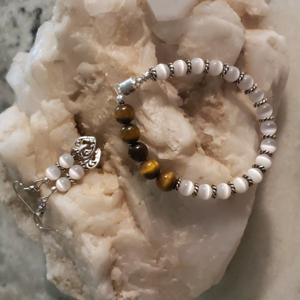 ⚜ Seller Favorite ⚜ Genuine Selenite & Tiger Eye Bead bracelet 7"